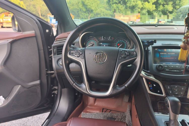 Used Buick LaCrosse 2013 2.4L SIDI Elite Comfort Version Steering Wheel