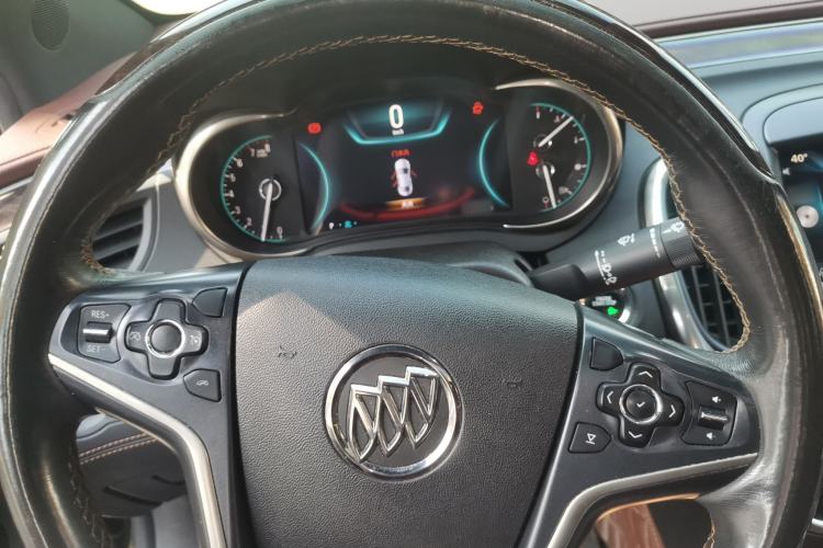Used Buick LaCrosse 2013 2.4L SIDI Luxury Comfort Edition Steering Wheel