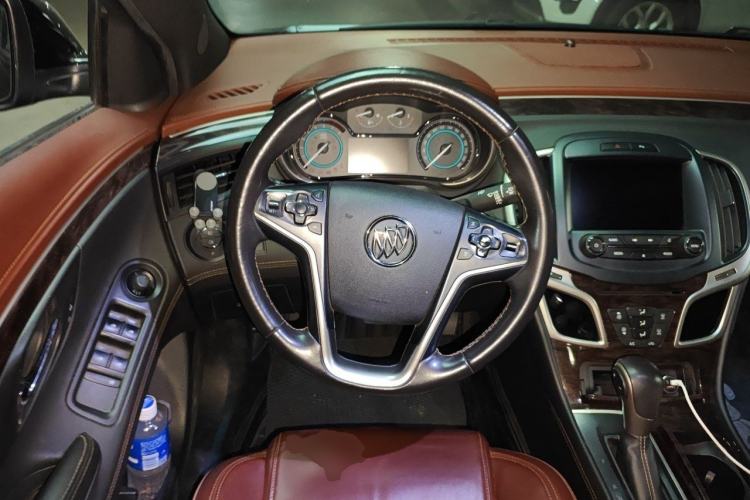 Used Buick LaCrosse 2013 2.0T SIDI Elite Tech Version Steering Wheel