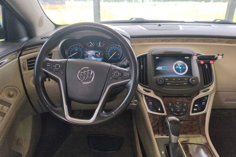 Used Buick LaCrosse 2013 2.4L SIDI Leading Comfort Version Steering Wheel