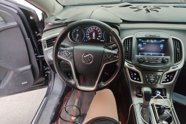 Used Buick LaCrosse 2013 2.0T SIDI Smart Luxury Flagship Edition Steering Wheel