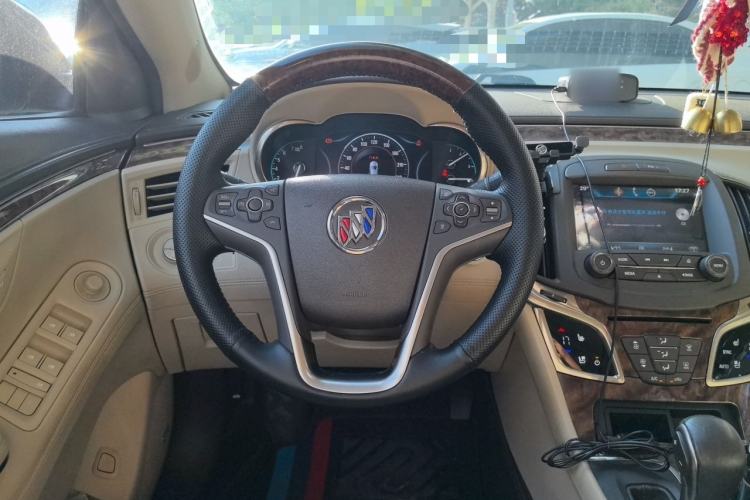 Used Buick LaCrosse 2013 2.4L SIDI Luxury Comfort Edition Steering Wheel