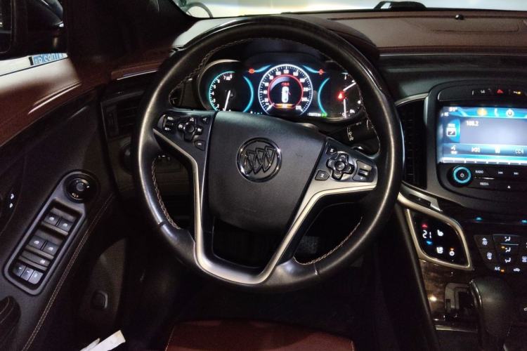Used Buick LaCrosse 2013 3.0L SIDI V6 Smart Luxury Flagship Model Steering Wheel
