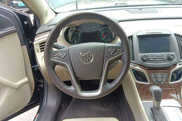Used Buick LaCrosse 2013 2.4L SIDI Leading Comfort Version Steering Wheel