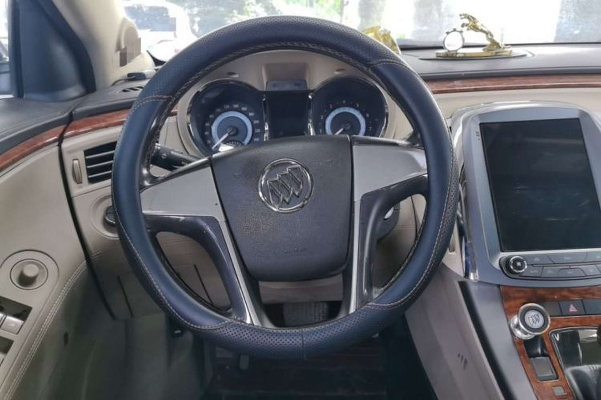 Used Buick LaCrosse 2013 2.4L SIDI Elite Comfort Version Steering Wheel