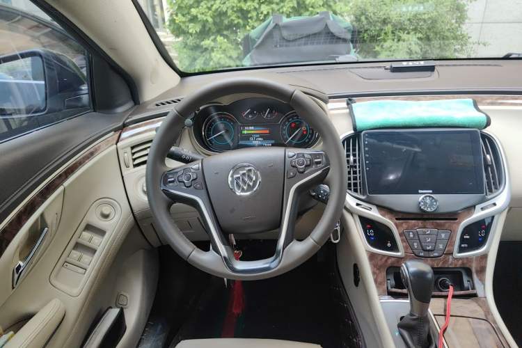 Used Buick LaCrosse 2013 2.4L SIDI Leading Comfort Version Steering Wheel