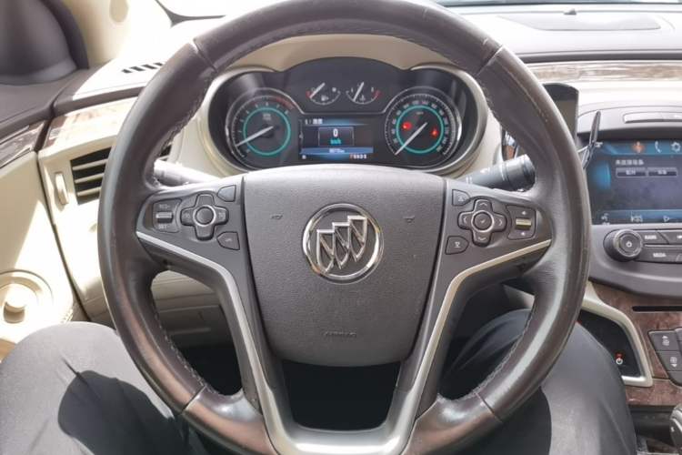 Used Buick LaCrosse 2013 2.0T SIDI Technology Version Steering Wheel