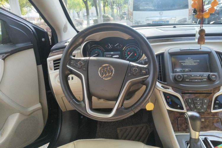 Used Buick LaCrosse 2013 2.4L SIDI Leading Comfort Version Steering Wheel