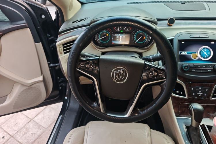 Used Buick LaCrosse 2013 2.4L SIDI Elite Comfort Version Steering Wheel