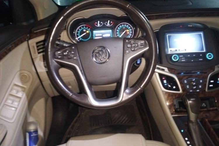 Used Buick LaCrosse 2013 2.4L SIDI Leading Comfort Version Steering Wheel