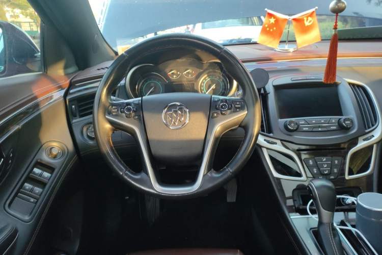 Used Buick LaCrosse 2013 2.4L SIDI Elite Comfort Version Steering Wheel