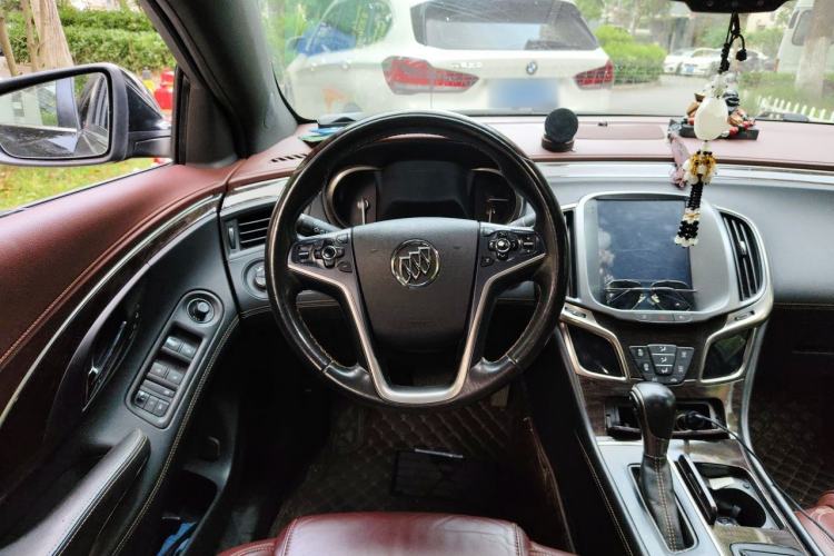 Used Buick LaCrosse 2013 2.4L SIDI Luxury Comfort Edition Steering Wheel