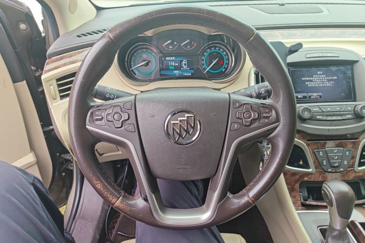 Used Buick LaCrosse 2013 2.4L SIDI Leading Comfort Version Steering Wheel