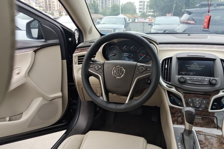 Used Buick LaCrosse 2013 2.4L SIDI Leading Comfort Version Steering Wheel