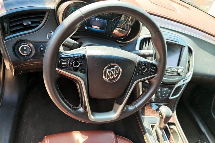 Used Buick LaCrosse 2013 2.4L SIDI Luxury Comfort Edition Steering Wheel
