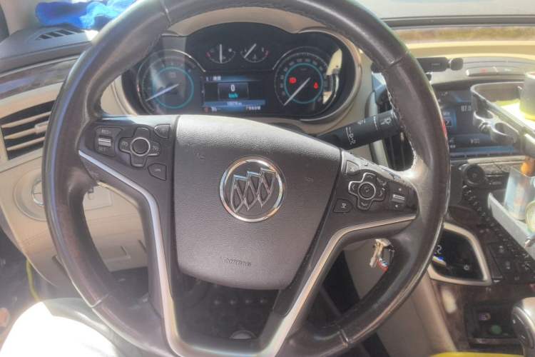 Used Buick LaCrosse 2013 2.4L SIDI Leading Comfort Version Steering Wheel