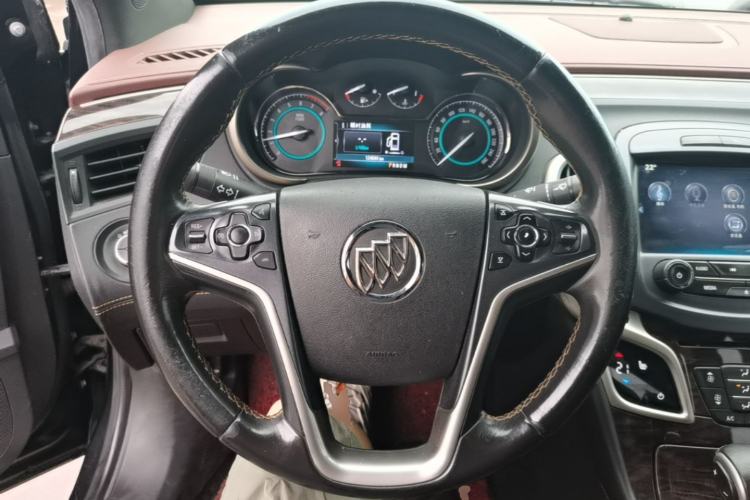 Used Buick LaCrosse 2013 2.4L SIDI Elite Comfort Version Steering Wheel
