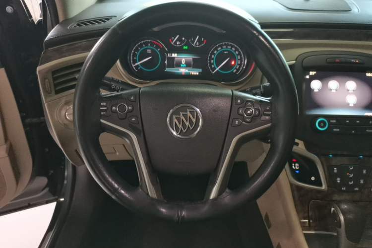 Used Buick LaCrosse 2013 2.4L SIDI Leading Comfort Version Steering Wheel