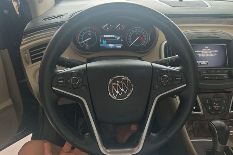 Used Buick LaCrosse 2013 2.4L SIDI Leading Comfort Version Steering Wheel