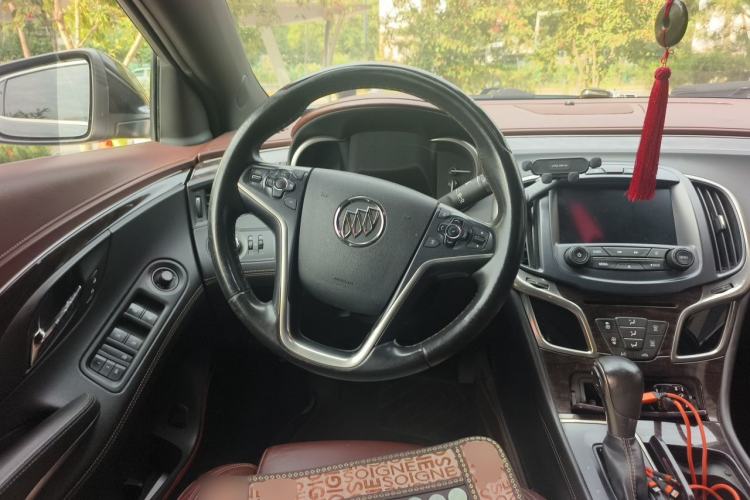 Used Buick LaCrosse 2013 3.0L SIDI V6 Smart Luxury Flagship Model Steering Wheel