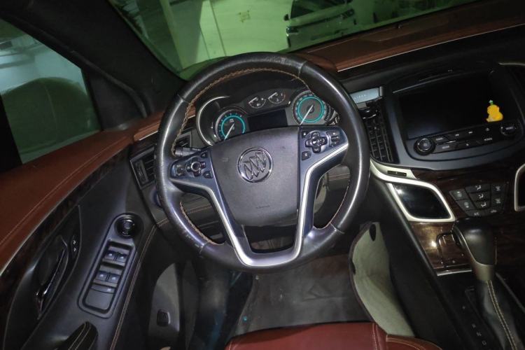 Used Buick LaCrosse 2013 2.4L SIDI Elite Comfort Version Steering Wheel
