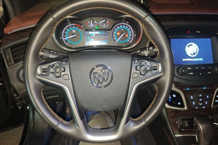 Used Buick LaCrosse 2013 2.4L SIDI Elite Comfort Version Steering Wheel