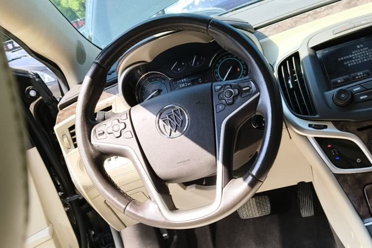 Used Buick LaCrosse 2013 2.4L SIDI Leading Comfort Version Steering Wheel