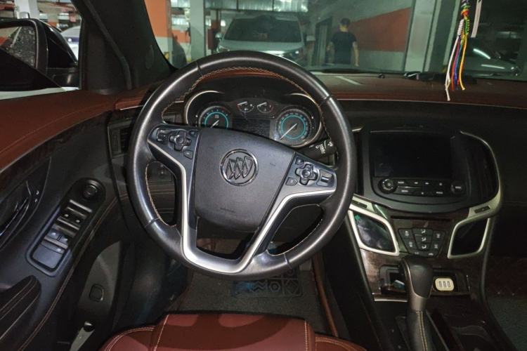 Used Buick LaCrosse 2013 2.4L SIDI Elite Comfort Version Steering Wheel