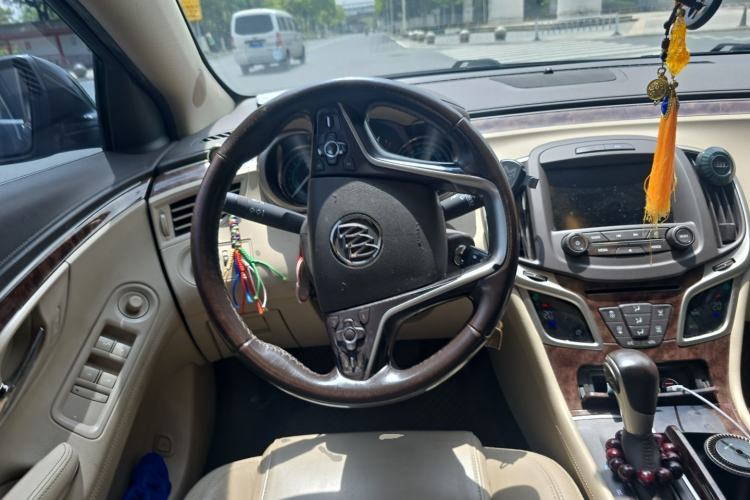 Used Buick LaCrosse 2013 2.4L SIDI Leading Comfort Version Steering Wheel
