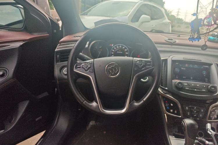 Used Buick LaCrosse 2013 2.4L SIDI Luxury Comfort Edition Steering Wheel