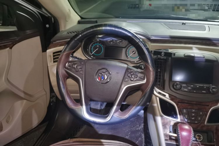 Used Buick LaCrosse 2013 2.4L SIDI Leading Comfort Version Steering Wheel