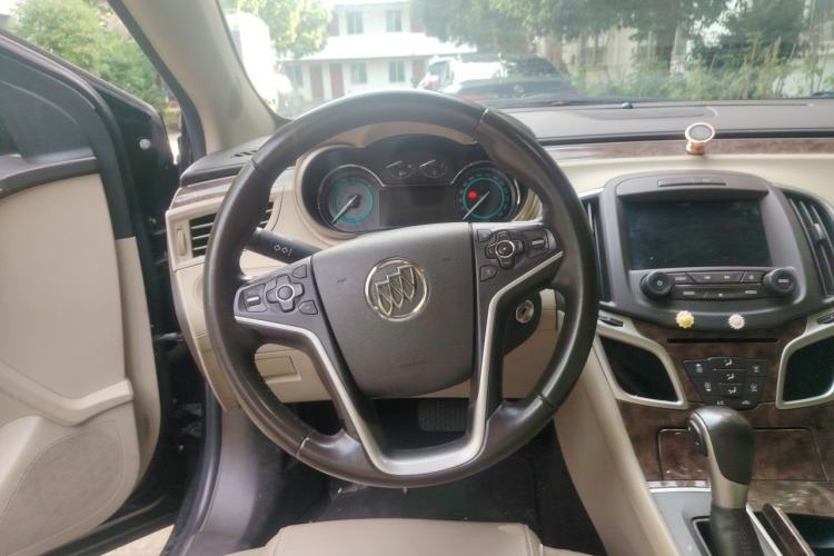 Used Buick LaCrosse 2013 2.4L SIDI Elite Comfort Version Steering Wheel