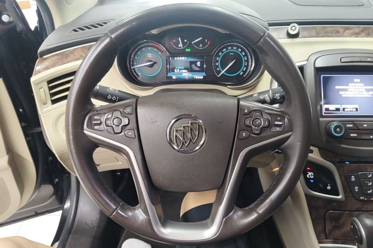 Used Buick LaCrosse 2013 2.4L SIDI Leading Comfort Version Steering Wheel