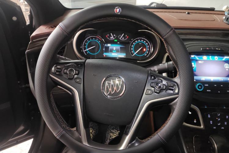 Used Buick LaCrosse 2013 2.4L SIDI Elite Comfort Version Steering Wheel