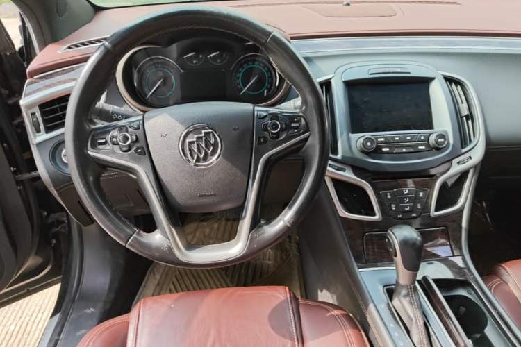 Used Buick LaCrosse 2013 2.4L SIDI Elite Comfort Version Steering Wheel
