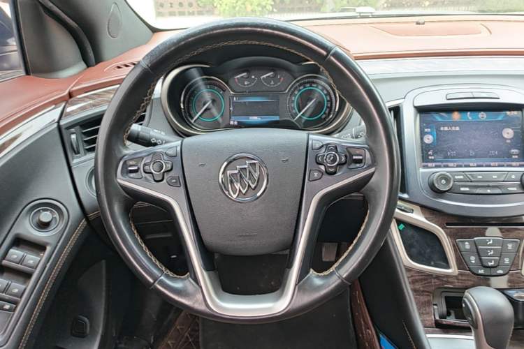Used Buick LaCrosse 2013 2.4L SIDI Leading Comfort Version Steering Wheel
