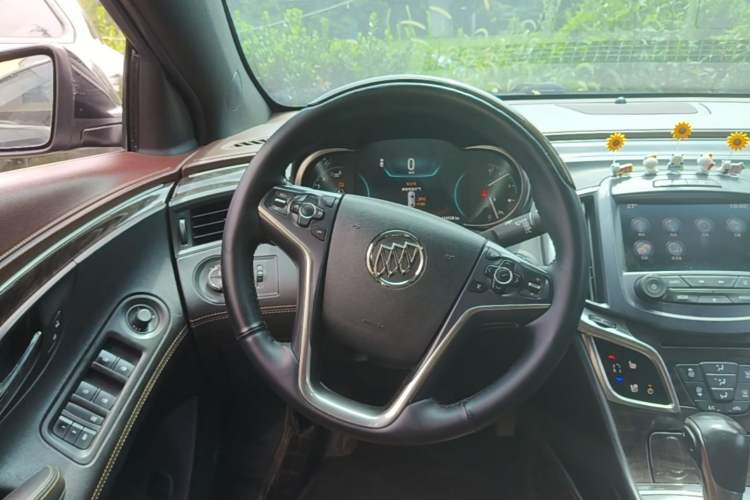 Used Buick LaCrosse 2013 2.4L SIDI Luxury Comfort Edition Steering Wheel