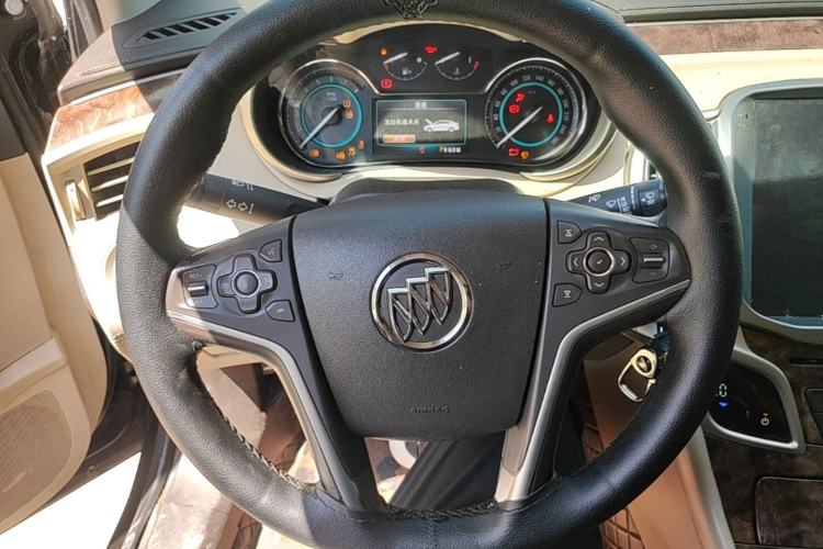 Used Buick LaCrosse 2013 2.4L SIDI Leading Comfort Version Steering Wheel