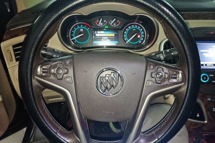 Used Buick LaCrosse 2013 2.4L SIDI Leading Comfort Version Steering Wheel