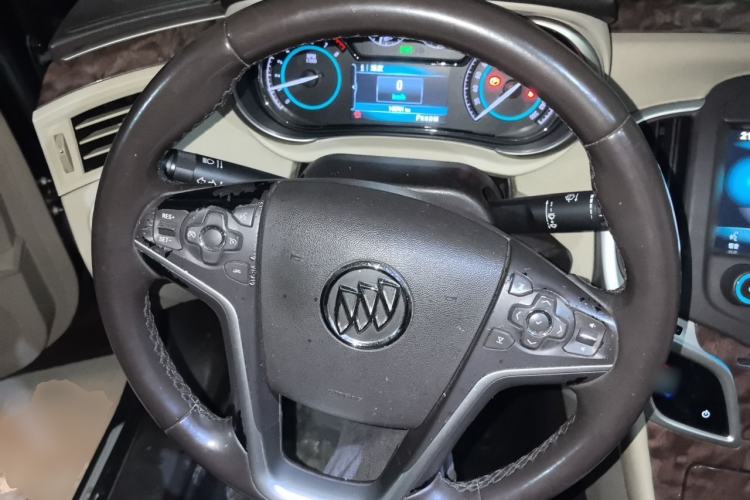 Used Buick LaCrosse 2013 2.4L SIDI Leading Comfort Version Steering Wheel