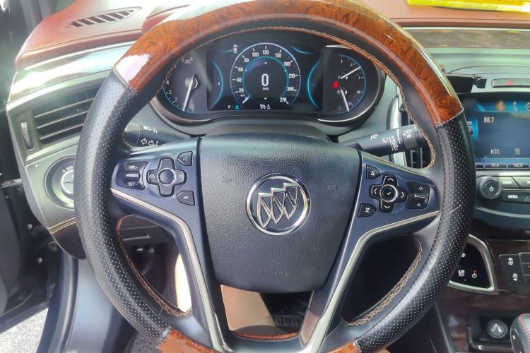 Used Buick LaCrosse 2013 2.4L SIDI Luxury Comfort Edition Steering Wheel