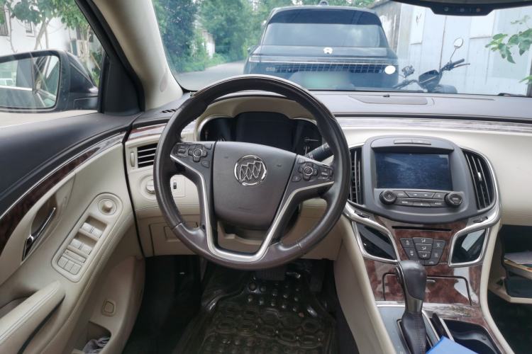 Used Buick LaCrosse 2013 2.4L SIDI Luxury Comfort Edition Steering Wheel