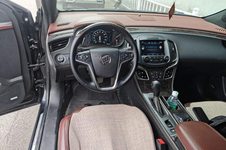 Used Buick LaCrosse 2013 2.4L SIDI Luxury Comfort Edition Steering Wheel