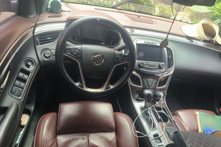 Used Buick LaCrosse 2013 3.0L SIDI V6 Smart Luxury Flagship Model Steering Wheel