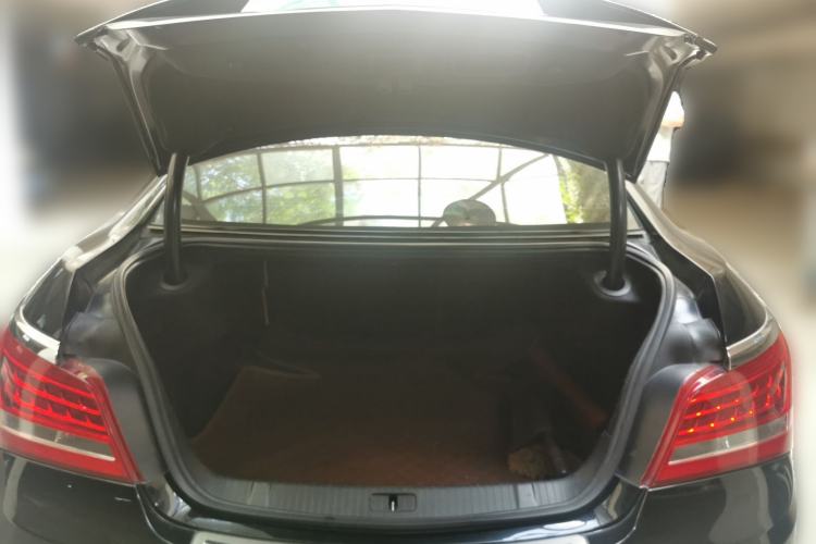 Used Buick LaCrosse 2013 2.4L SIDI Elite Comfort Version Trunk