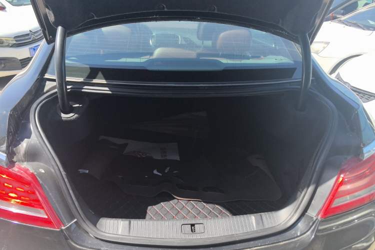 Used Buick LaCrosse 2013 2.4L SIDI Elite Comfort Version Trunk