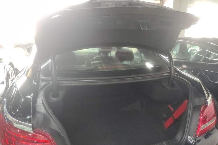 Used Buick LaCrosse 2013 2.4L SIDI Leading Comfort Version Trunk
