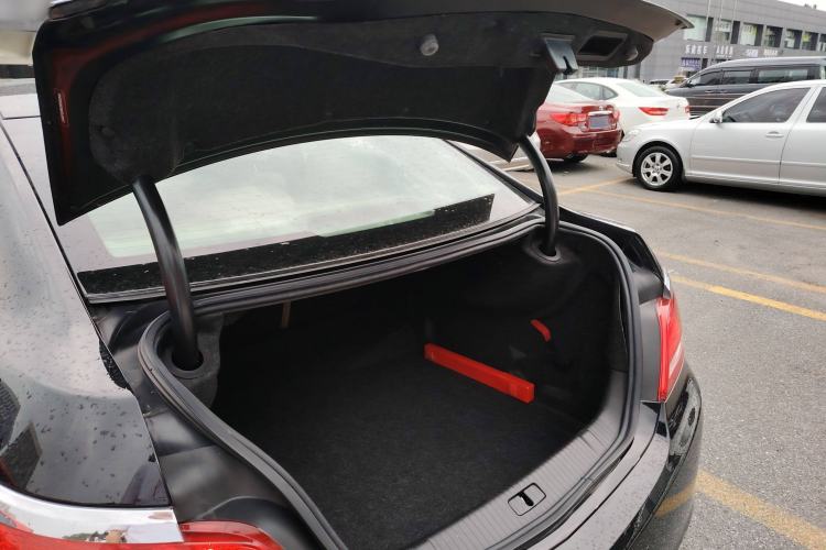 Used Buick LaCrosse 2013 2.4L SIDI Leading Comfort Version Trunk