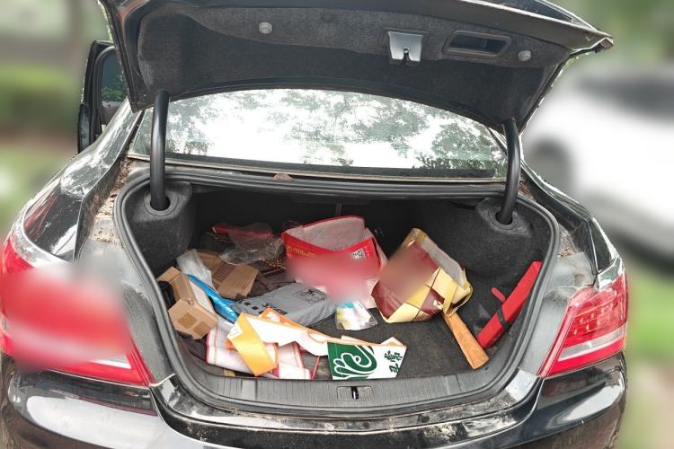 Used Buick LaCrosse 2013 2.4L SIDI Elite Comfort Version Trunk