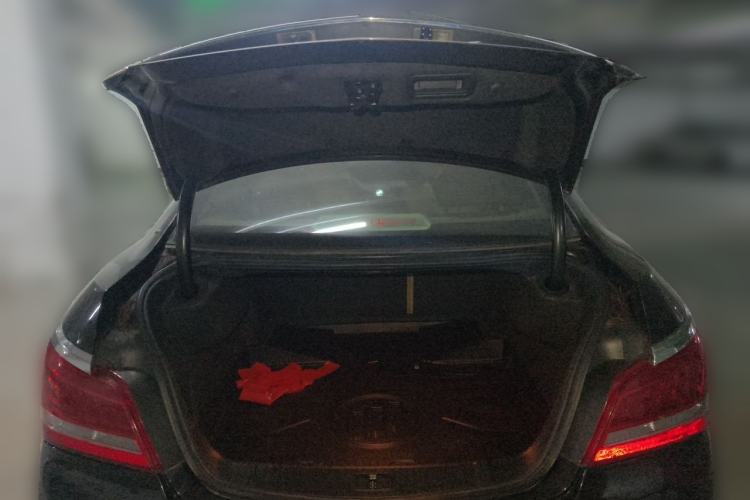 Used Buick LaCrosse 2013 2.4L SIDI Leading Comfort Version Trunk
